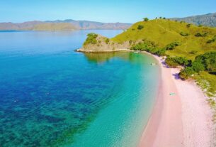 10 Best Pink Sand Beaches in the World 2023